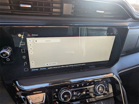 Used 2024 GMC Sierra 2500 AT4X w/ AT4X AEV Edition image 22