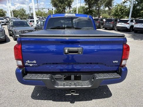Used 2023 Toyota Tacoma SR5 w/ Technology Package AWD/4WD image 3