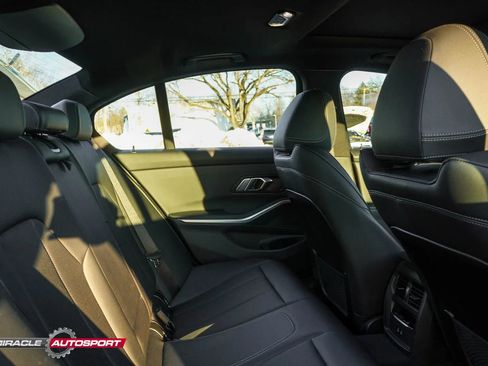 Used 2022 BMW 330i xDrive Sedan w/ Convenience Package image 40