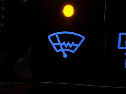 Certified 2022 Toyota Highlander Limited image 12