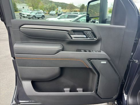 New 2026 GMC Sierra 2500 AT4 w/ Technology Package AWD/4WD image 19