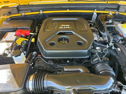 Used 2021 Jeep Wrangler Unlimited Sport AWD/4WD image 30