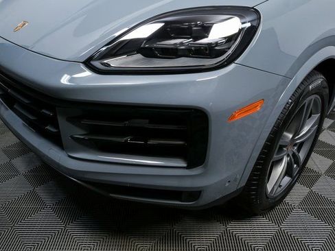 New 2026 Porsche Cayenne AWD image 36