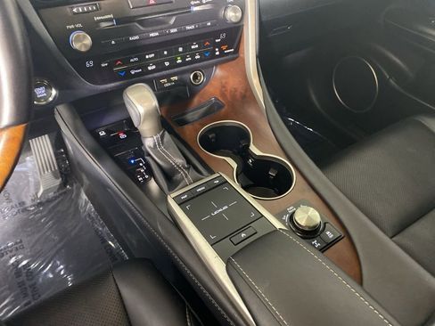 Certified 2020 Lexus RX 350L Premium w/ Premium Package AWD/4WD image 23