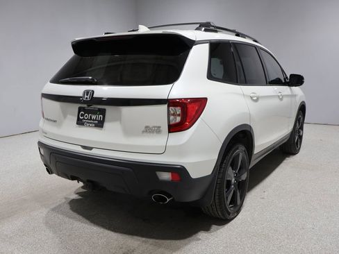 Used 2019 Honda Passport Elite image 2