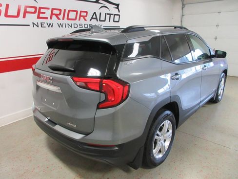 Used 2020 GMC Terrain SLE w/ Driver Convenience Package image 12
