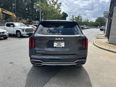Certified 2023 Kia Sorento SX FWD image 7