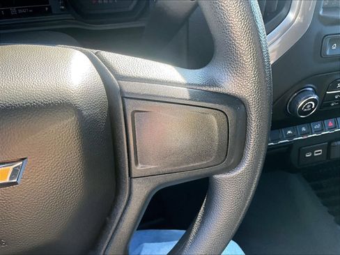 Used 2023 Chevrolet Silverado 1500 Custom image 24
