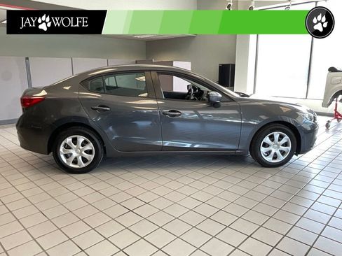 Used 2015 MAZDA MAZDA3 i Sport FWD image 6