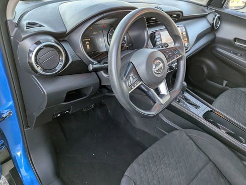 Used 2023 Nissan Kicks SV image 14