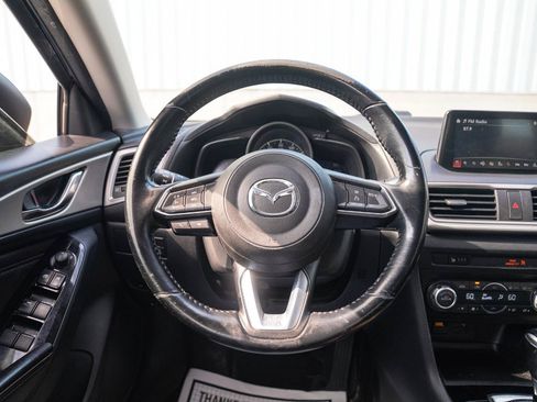 Used 2018 MAZDA MAZDA3 Touring FWD image 36