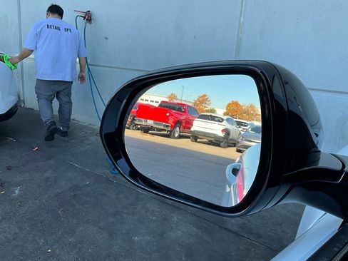 Used 2025 Buick Envista Sport Touring image 18