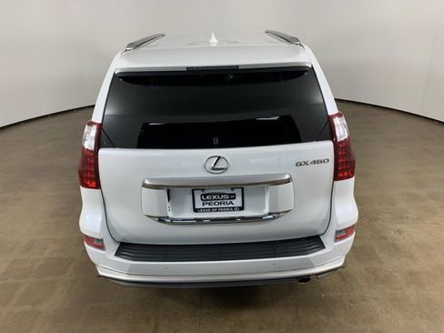 Used 2019 Lexus GX 460 image 11