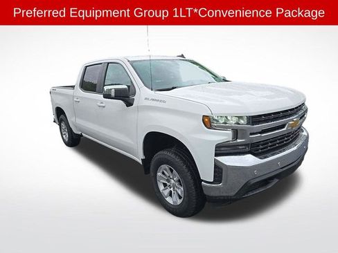 Used 2019 Chevrolet Silverado 1500 LT w/ Convenience Package AWD/4WD image 4