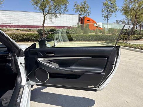 Used 2016 Lexus RC 200t RWD image 12