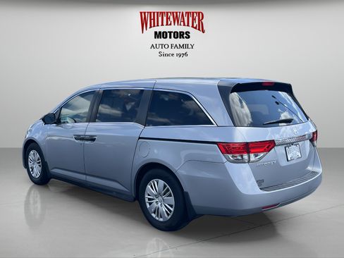Used 2016 Honda Odyssey LX image 3