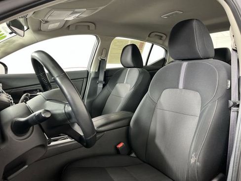 Certified 2022 Nissan Sentra SV FWD image 11