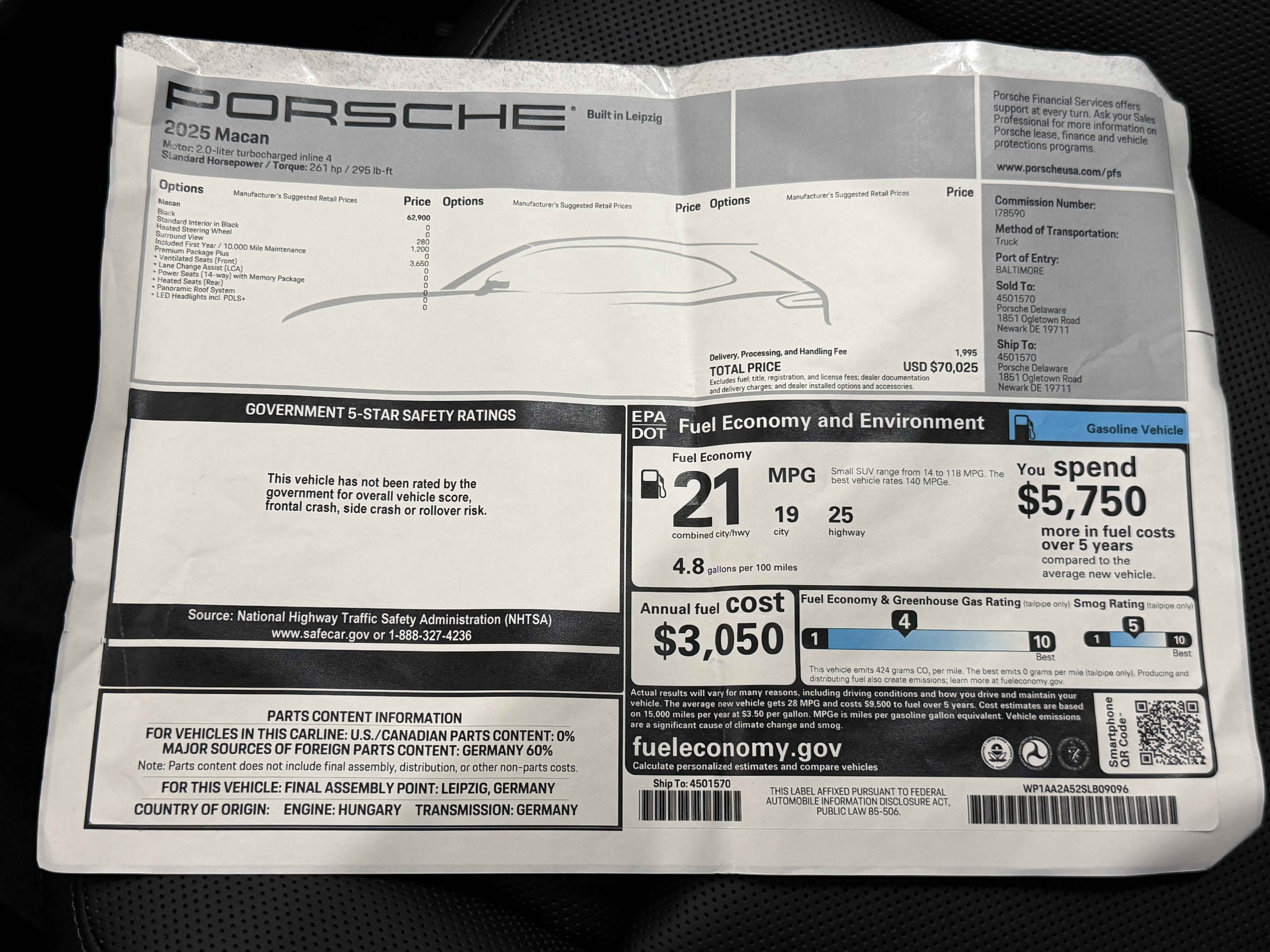 Used 2025 Porsche Macan AWD/4WD image 57