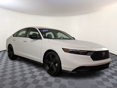 Used 2023 Honda Accord Sport image 1