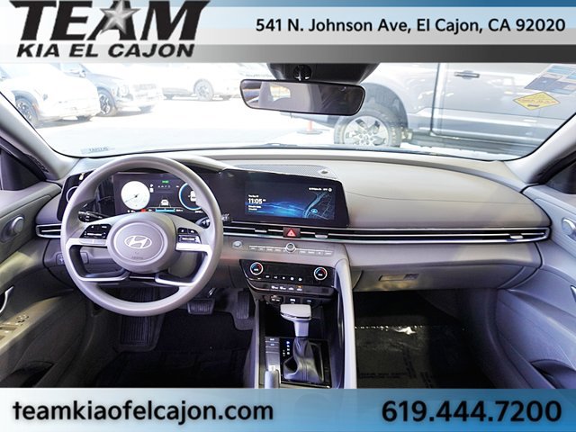 Used 2024 Hyundai Elantra SEL FWD image 18