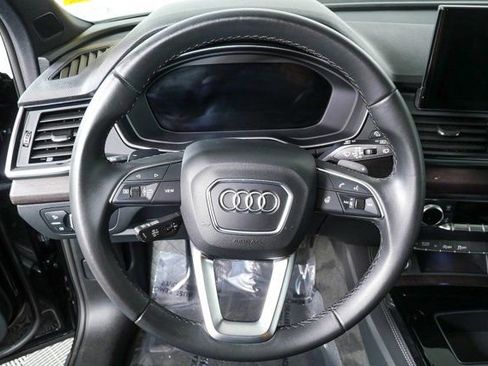 Used 2023 Audi Q5 2.0T Premium Plus w/ Premium Plus Package image 9