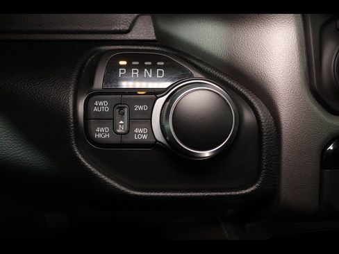 Used 2020 RAM 1500 Big Horn AWD/4WD image 13