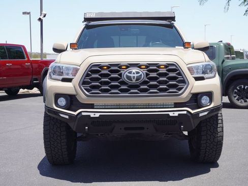 Used 2020 Toyota Tacoma TRD Off-Road w/ Technology Package RWD image 5