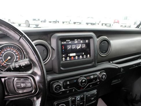 Used 2022 Jeep Wrangler Unlimited Sport AWD/4WD image 14