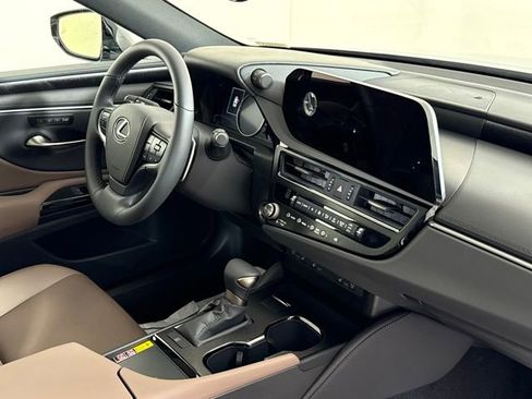 New 2025 Lexus ES 350 w/ Premium Package image 30