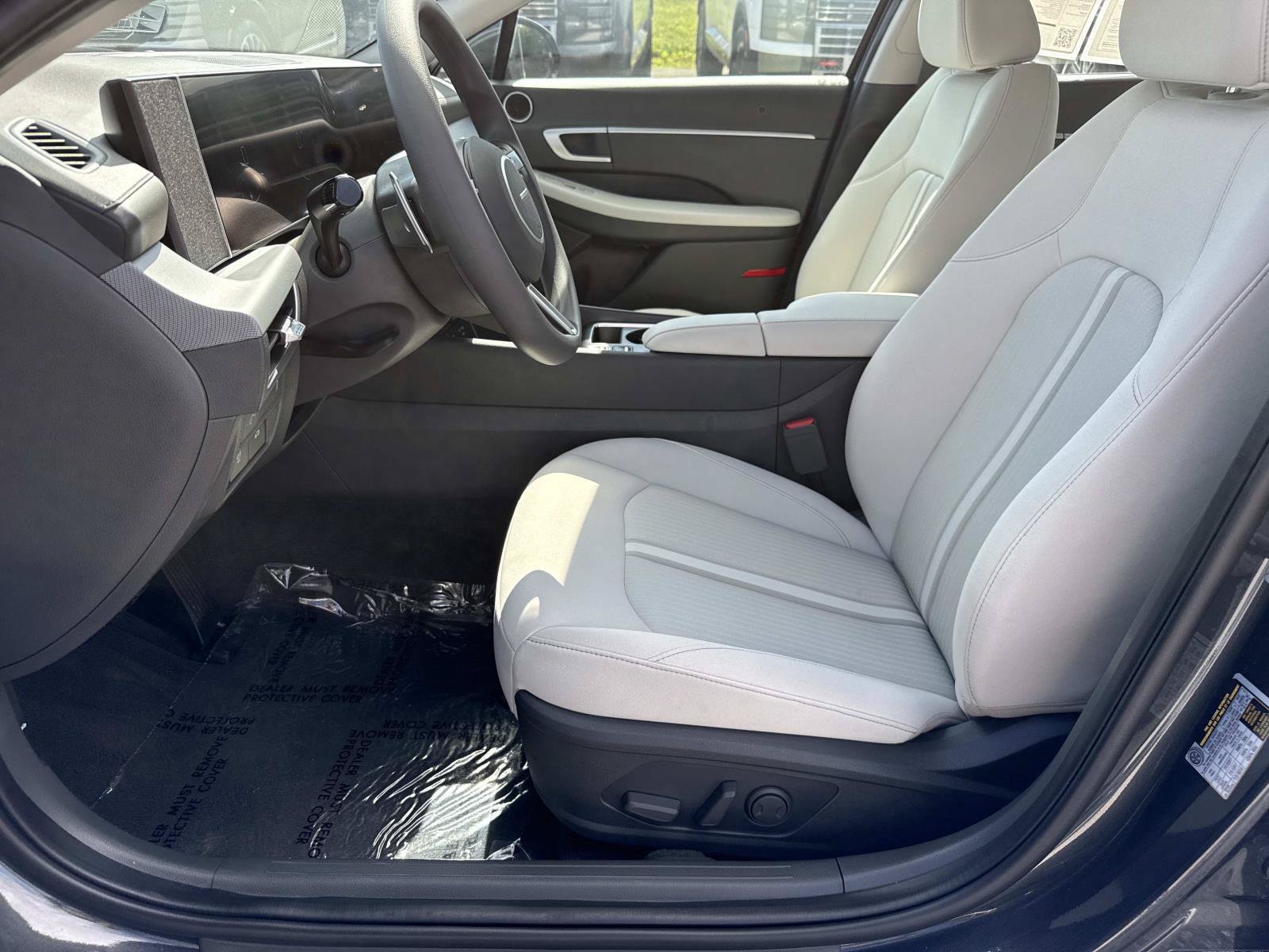 Certified 2025 Hyundai Sonata SEL AWD/4WD image 24