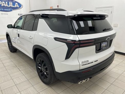 New 2026 Chevrolet Traverse LT w/ Midnight/Sport Edition AWD/4WD image 18