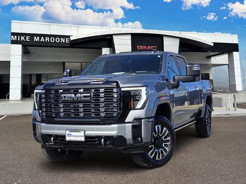 Certified 2025 GMC Sierra 2500 Denali Ultimate w/ Max Trailering Package image 1