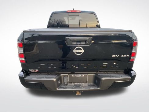 Used 2023 Nissan Frontier SV image 6