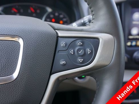 Used 2019 GMC Terrain Denali w/ Advanced Safety Package AWD/4WD image 4