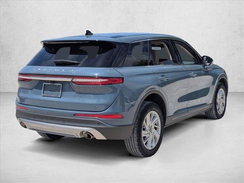 Used 2023 Lincoln Corsair FWD image 5