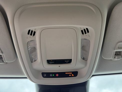 Used 2024 Buick Envision Preferred AWD/4WD image 44