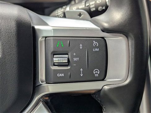 Used 2023 Land Rover Discovery S R-Dynamic image 22