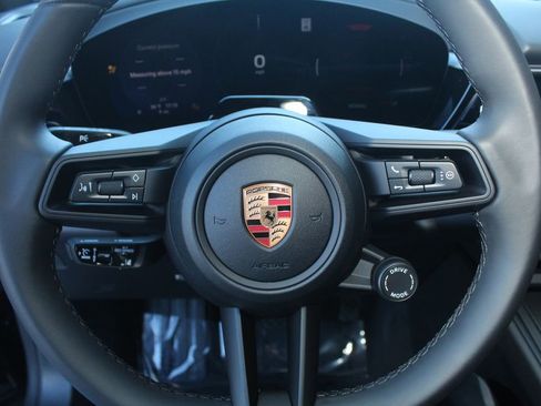 New 2026 Porsche Macan 4 Electric AWD/4WD image 18
