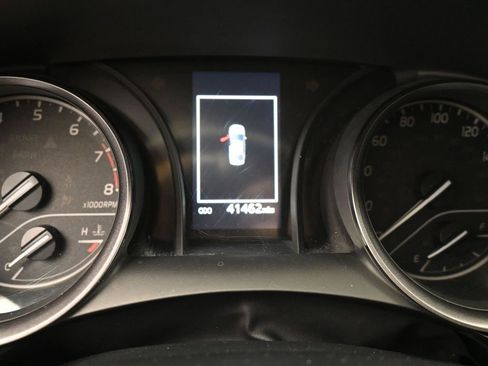 Used 2021 Toyota Camry SE image 14