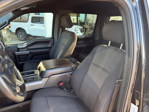 Used 2017 Ford F150 XLT w/ Equipment Group 302A Luxury image 8