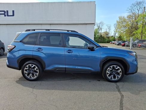 Certified 2025 Subaru Forester Premium image 7