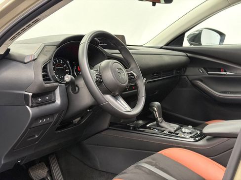 Used 2025 MAZDA CX-30 Carbon image 15