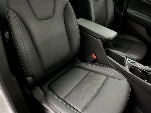 Used 2022 Buick Encore GX Essence w/ Experience Buick Package image 27