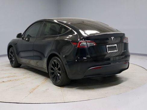 Used 2023 Tesla Model Y Long Range AWD/4WD image 11