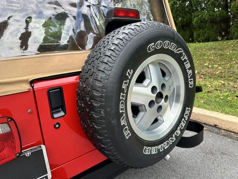 Used 1995 Jeep Wrangler Rio Grande AWD/4WD image 85