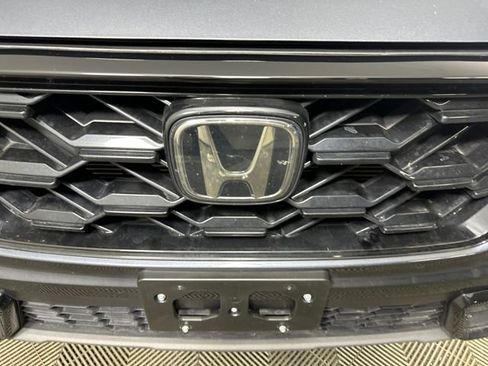 Used 2025 Honda CR-V Sport image 9