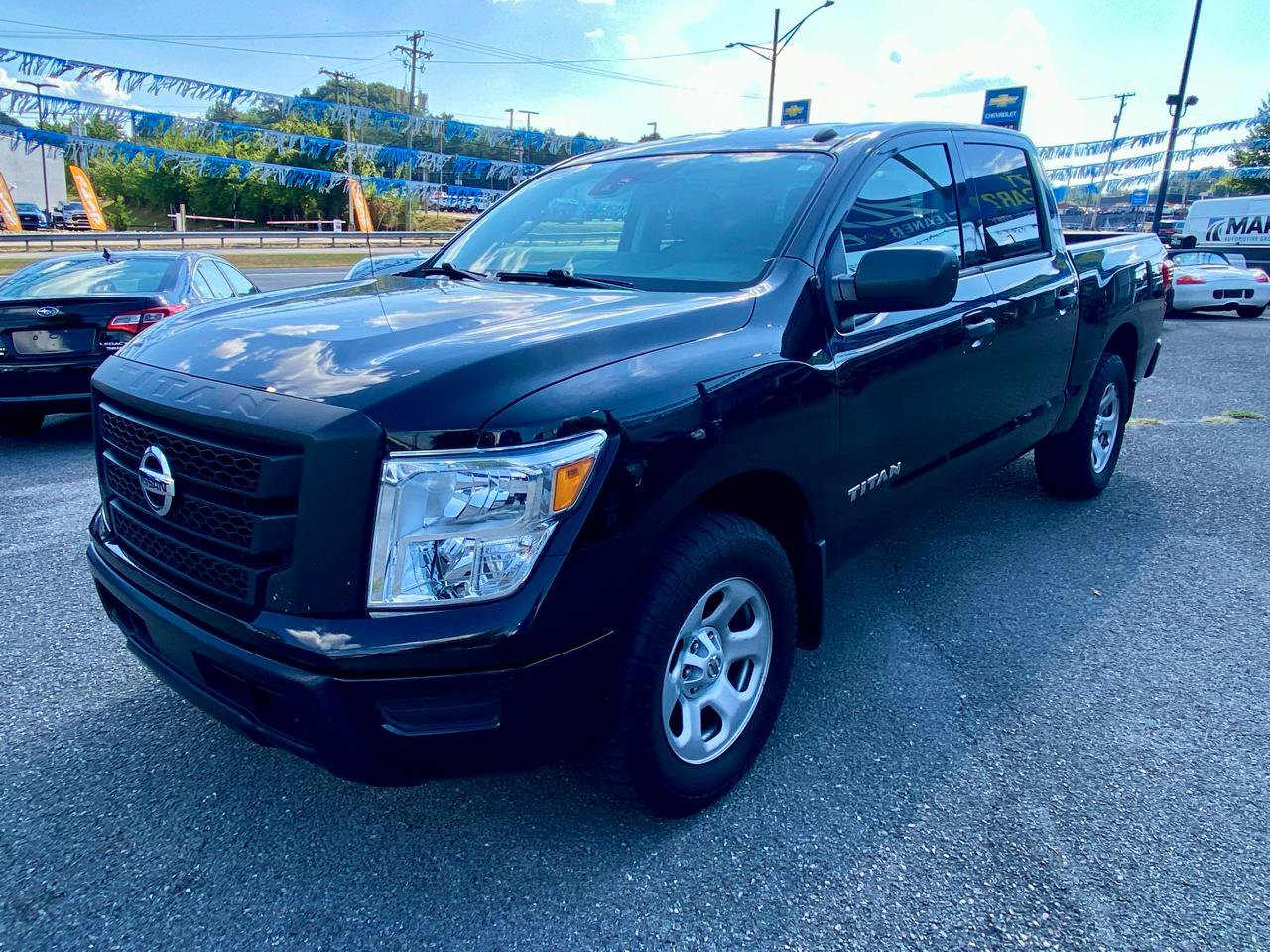 Used 2021 Nissan Titan S w/ S Utility Package AWD/4WD image 3