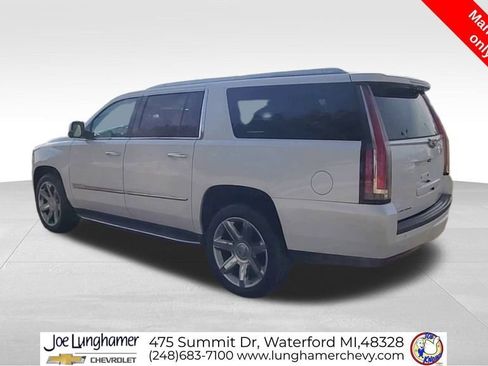 Certified 2016 Cadillac Escalade ESV Luxury image 6