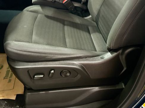 Used 2022 Chevrolet Silverado 1500 Custom image 19