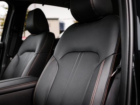 Used 2025 MAZDA CX-90 Plug-In Hybrid w/Premium Sport image 18